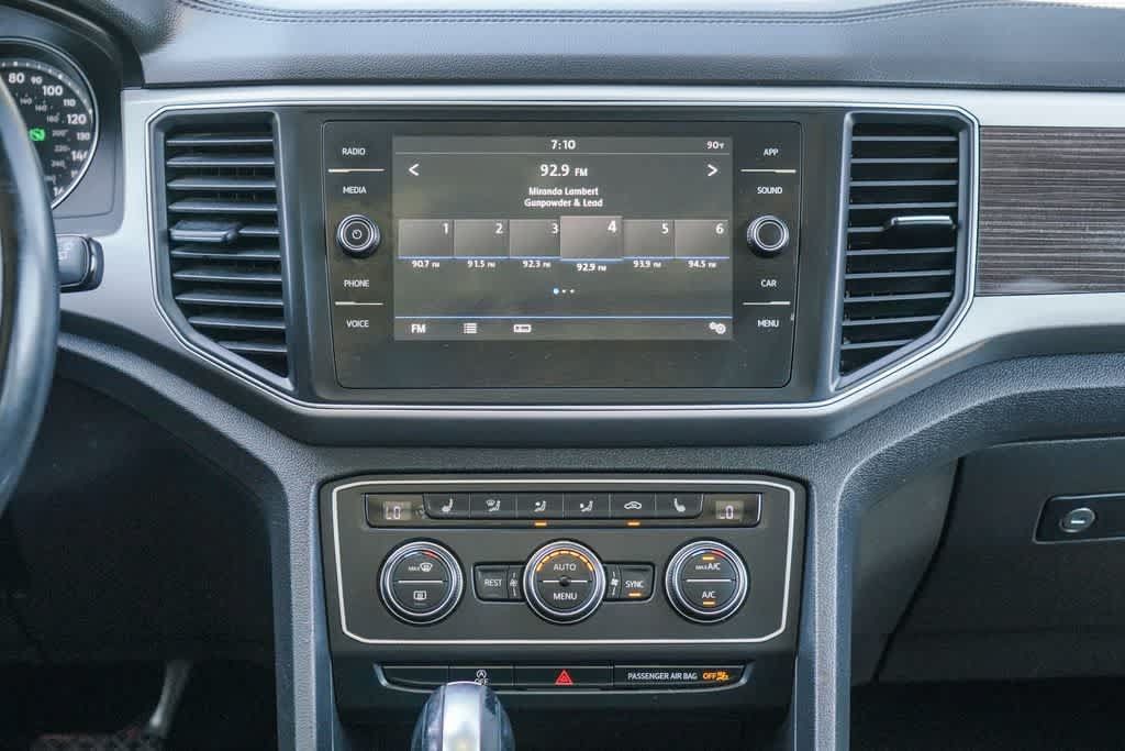 Used 2019 Volkswagen Atlas SE w/ Panoramic Sunroof Package FWD image 12