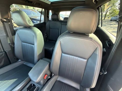 Used 2024 Volkswagen Tiguan SE R-Line AWD/4WD image 14