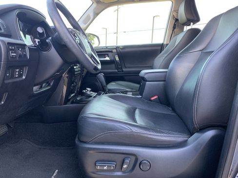 Used 2019 Toyota 4Runner Limited AWD/4WD image 36
