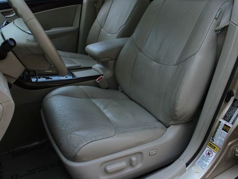 Used 2011 Toyota Avalon FWD image 17