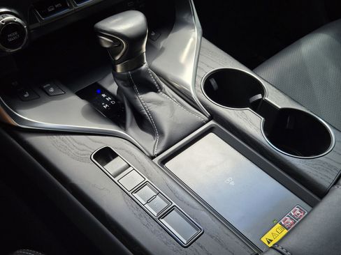 Used 2023 Lexus LX 600 4WD w/ Interior Upgrade Package image 30