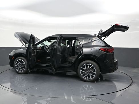 Used 2023 Chevrolet Blazer RS w/ Enhanced Convenience Package image 32