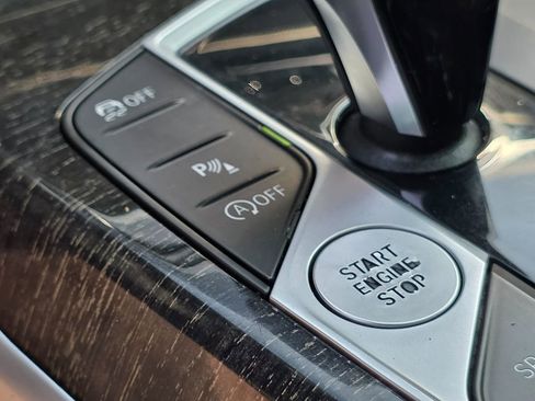 Used 2021 BMW 330i Sedan w/ Driving Assistance Package image 42