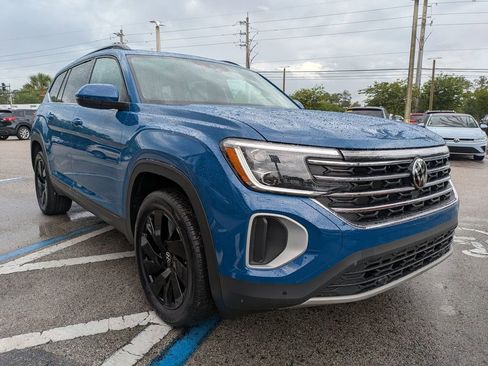 Certified 2026 Volkswagen Atlas SE w/ Panoramic Sunroof Package FWD image 8