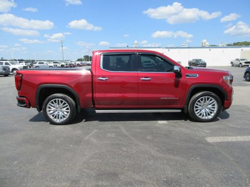 Certified 2019 GMC Sierra 1500 Denali w/ Denali Ultimate Package AWD/4WD image 6