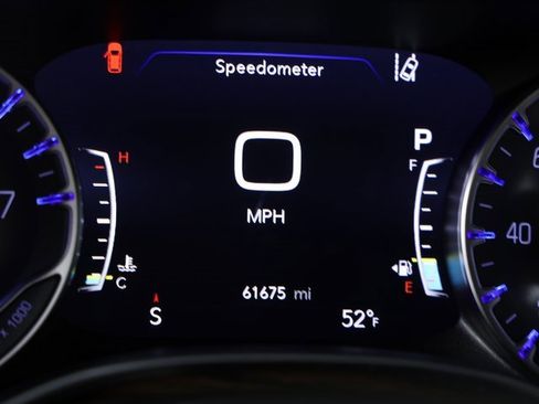 Used 2022 Chrysler Pacifica Pinnacle image 32