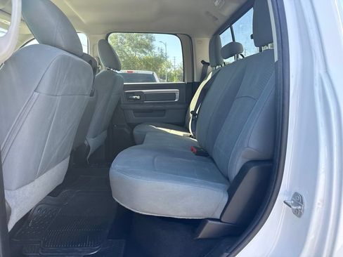 Used 2019 RAM 1500 Classic SLT RWD image 11