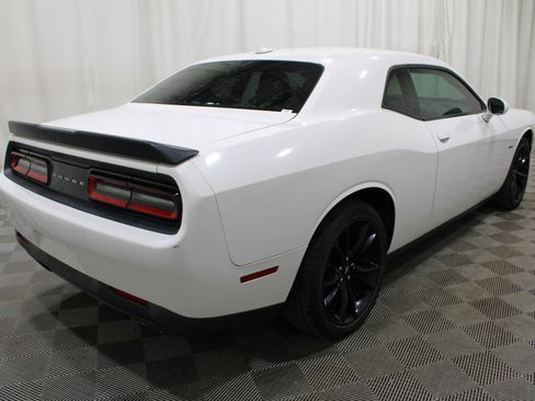 Used 2018 Dodge Challenger R/T w/ Blacktop Package RWD image 28