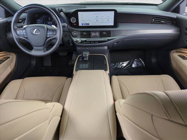 Used 2024 Lexus LS 500 RWD image 18