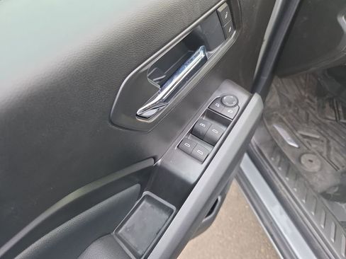 New 2025 Chevrolet Colorado LT w/ LT Convenience Package image 32