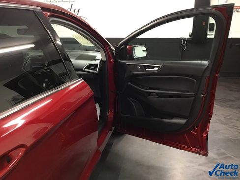 Used 2016 Ford Edge SEL w/ Equipment Group 201A image 39