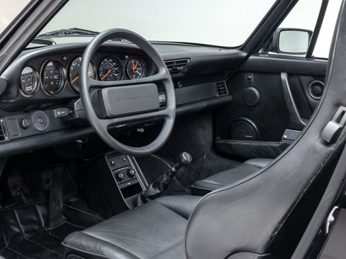 Used 1989 Porsche 911 Carrera RWD image 15