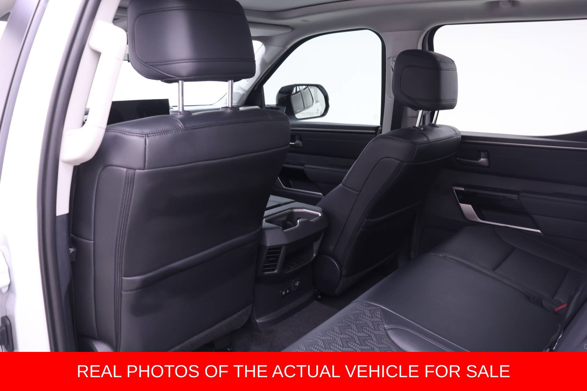 Used 2024 Toyota Tundra Limited w/ TRD Off-Road Package AWD/4WD image 11