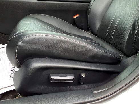 Used 2019 Honda Insight Touring image 16