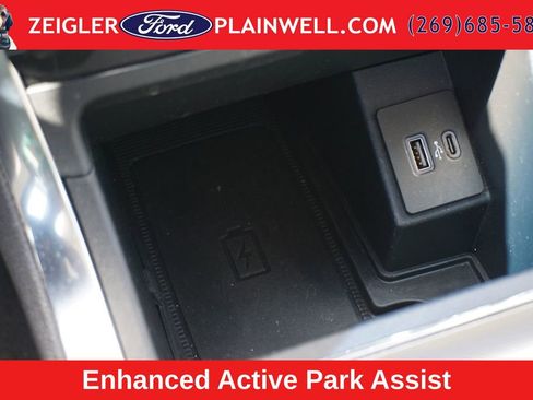 Used 2024 Ford Edge Titanium w/ Titanium Elite Package AWD/4WD image 25