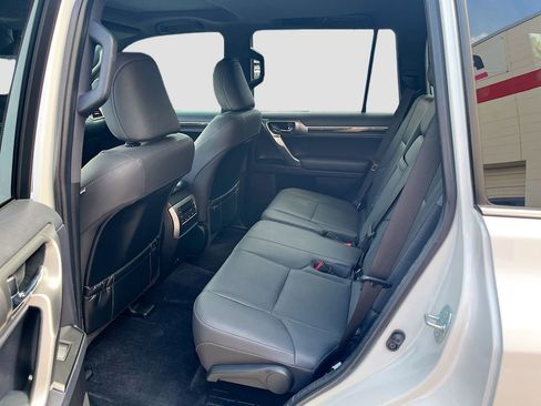 Used 2022 Lexus GX 460 Premium w/ Premium Package AWD/4WD image 26