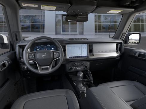 New 2026 Ford Bronco Outer Banks w/ Sasquatch Package image 9