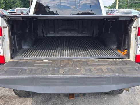 Used 2017 Ford F250 Lariat w/ Lariat Value Package AWD/4WD image 11