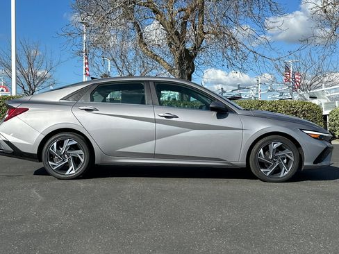 New 2026 Hyundai Elantra Limited w/ Cargo Package FWD image 3
