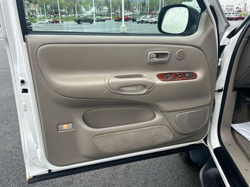 Used 2006 Toyota Tundra Limited image 10