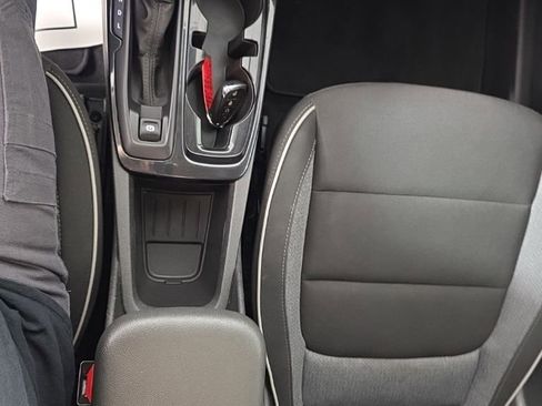 Used 2023 Chevrolet TrailBlazer LT FWD image 23