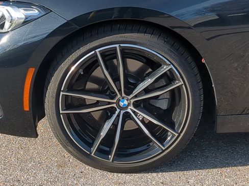 Used 2023 BMW 330i xDrive Sedan w/ M Sport Package AWD/4WD image 19