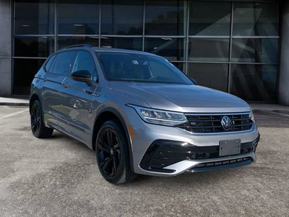 Used 2024 Volkswagen Tiguan SE R-Line