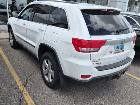 Used 2013 Jeep Grand Cherokee Laredo AWD/4WD image 3