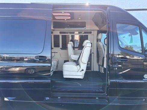 New 2024 Mercedes-Benz Sprinter 3500 image 9