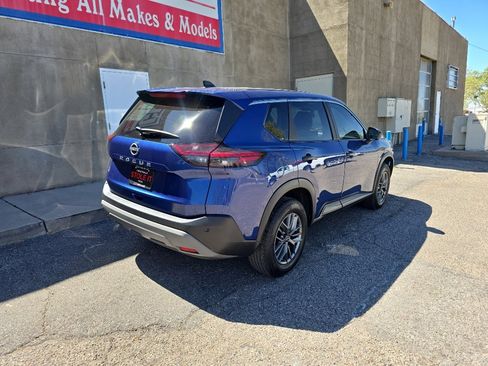 Used 2023 Nissan Rogue S image 6