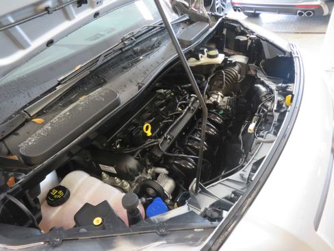 Used 2016 Ford Transit Connect XL image 50