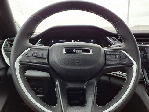 New 2025 Jeep Grand Cherokee L Altitude RWD image 10