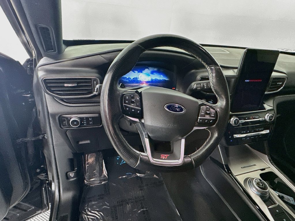 Used 2021 Ford Explorer ST w/ Equipment Group 401A AWD/4WD image 18