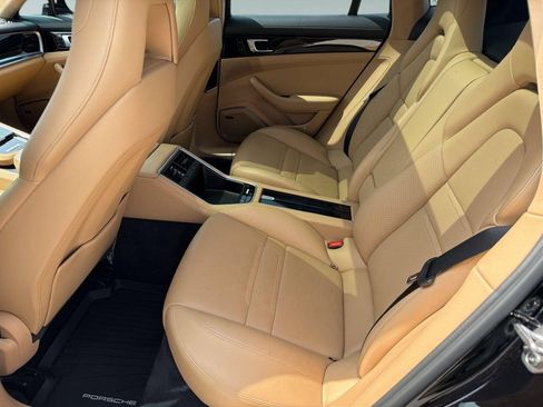 Certified 2018 Porsche Panamera 4S AWD/4WD image 23