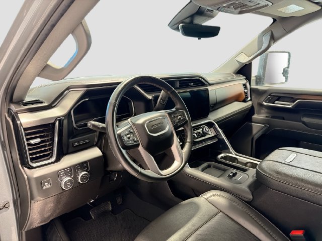 Used 2024 GMC Sierra 2500 Denali w/ Denali Reserve Package AWD/4WD image 9