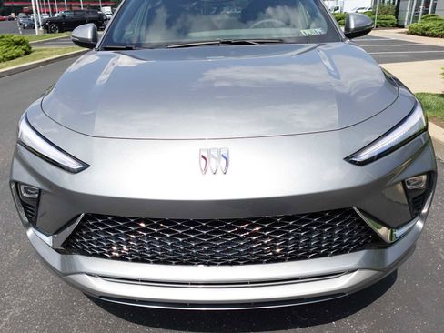 New 2025 Buick Envista Avenir image 8