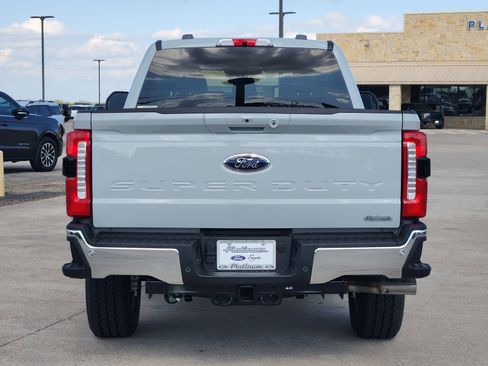 New 2026 Ford F250 XLT w/ XLT Premium Package AWD/4WD image 8