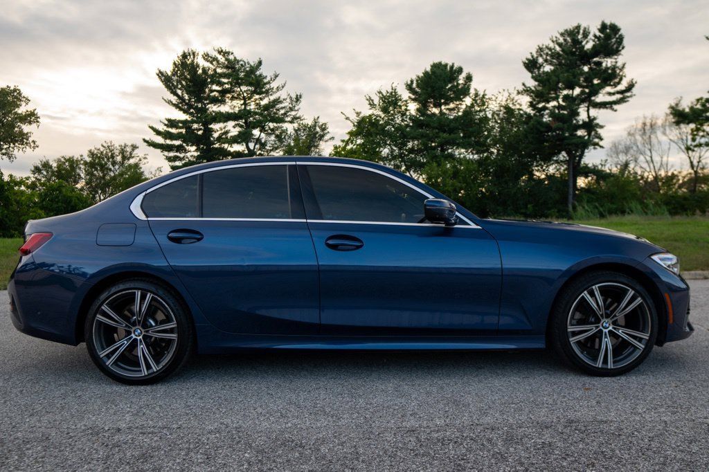 Used 2021 BMW 330i xDrive Sedan w/ Convenience Package AWD/4WD image 12