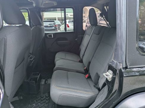 Used 2024 Jeep Wrangler Unlimited Sport AWD/4WD image 13