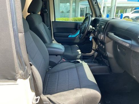 Used 2011 Jeep Wrangler Sport AWD/4WD image 29