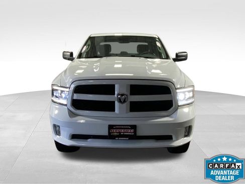 Used 2017 RAM 1500 Express AWD/4WD image 2