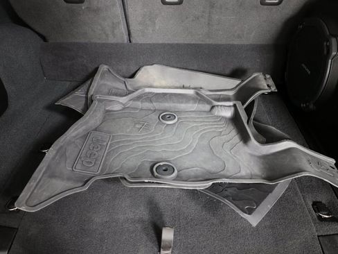 Used 2022 Jeep Wrangler Unlimited Sahara w/ Cold Weather Group image 34