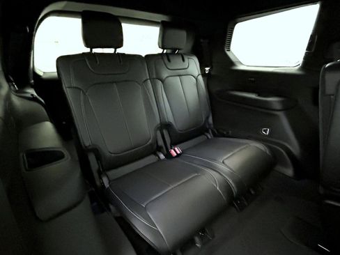 New 2026 Jeep Grand Cherokee L Limited image 19