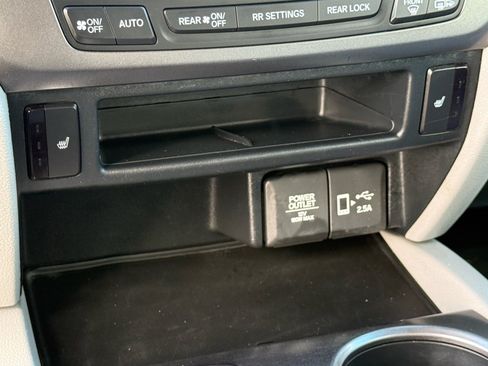 Used 2022 Honda Pilot EX-L image 25