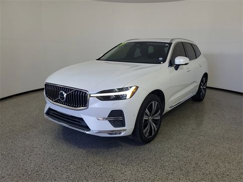 Used 2023 Volvo XC60 B5 Plus w/ Protection Package Premier image 2