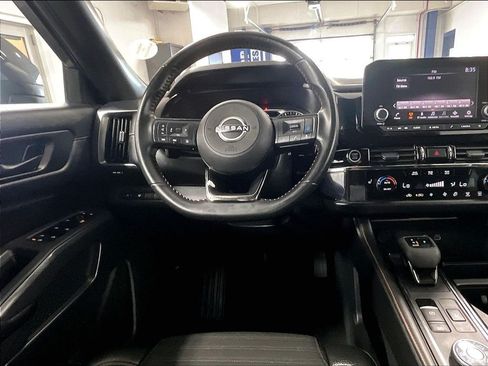 Used 2023 Nissan Pathfinder Rock Creek AWD/4WD image 17
