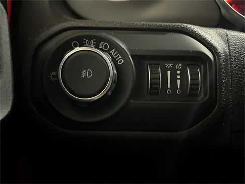 Used 2021 Jeep Wrangler Unlimited Sport image 40