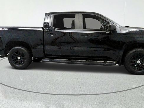 Used 2021 Chevrolet Silverado 1500 RST w/ Bed Protection Package AWD/4WD image 6