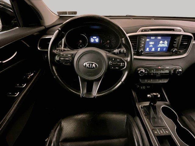Used 2017 Kia Sorento AWD w/ LX Convenience Package image 6