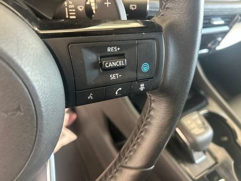Used 2021 Nissan Rogue SV w/ Premium Package FWD image 25